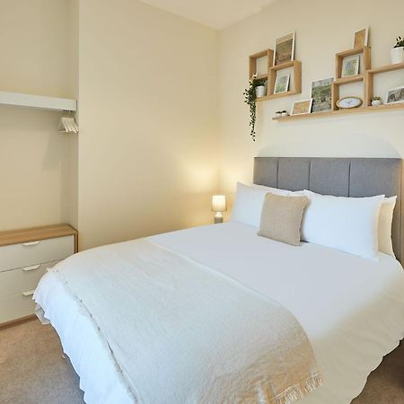 Host & Stay - South Cliff Apartment Скарборо Экстерьер фото