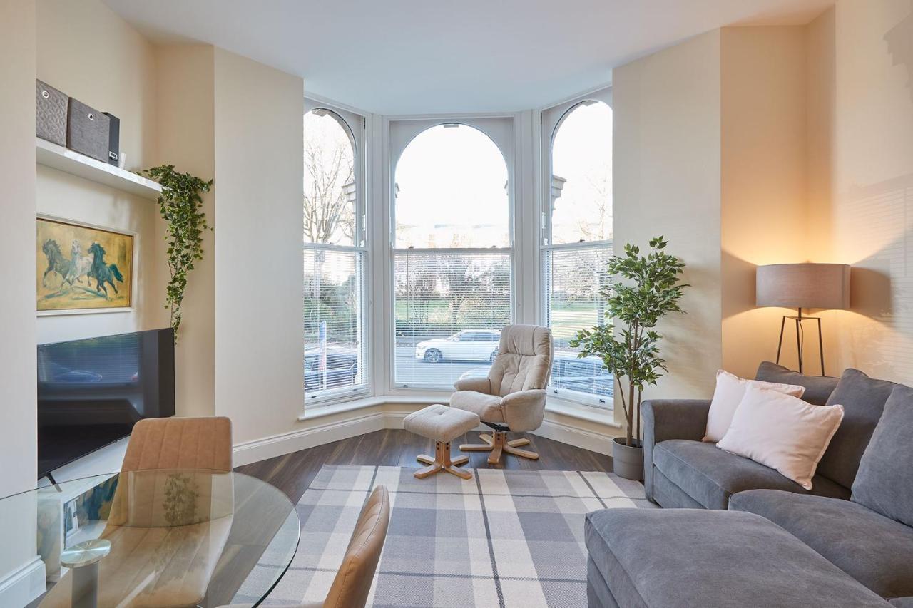 Host & Stay - South Cliff Apartment Скарборо Экстерьер фото